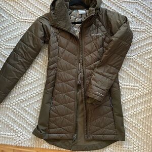 Columbia Olive Green Quilted Hooded Puffer Jacket